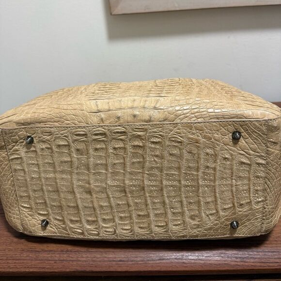 Byron Genuine Hornback Crocodile Tan Leather Tote. - Picture 5 of 11